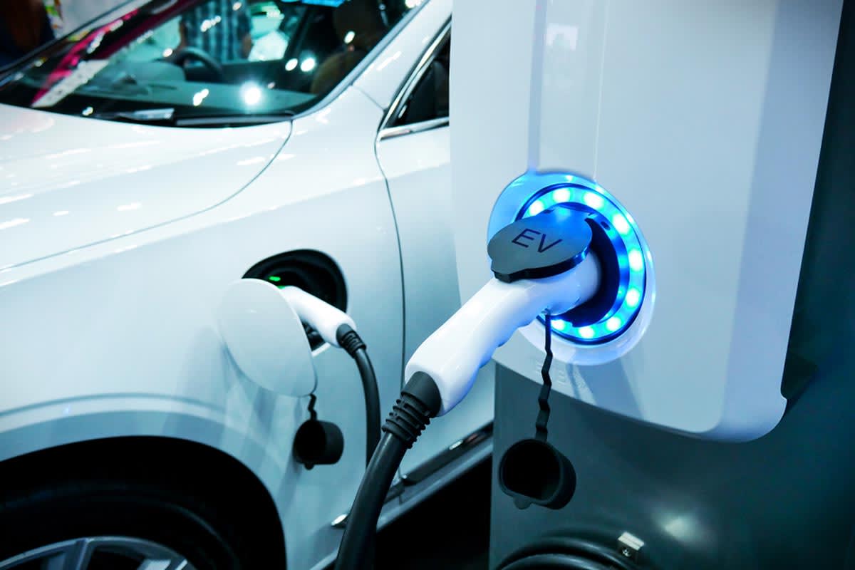 How much does an electric car charging station cost?