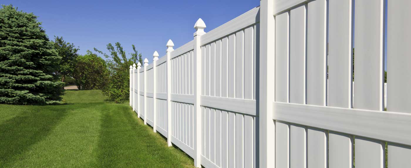 How Much Does PVC or Vinyl Fencing Cost to Install?