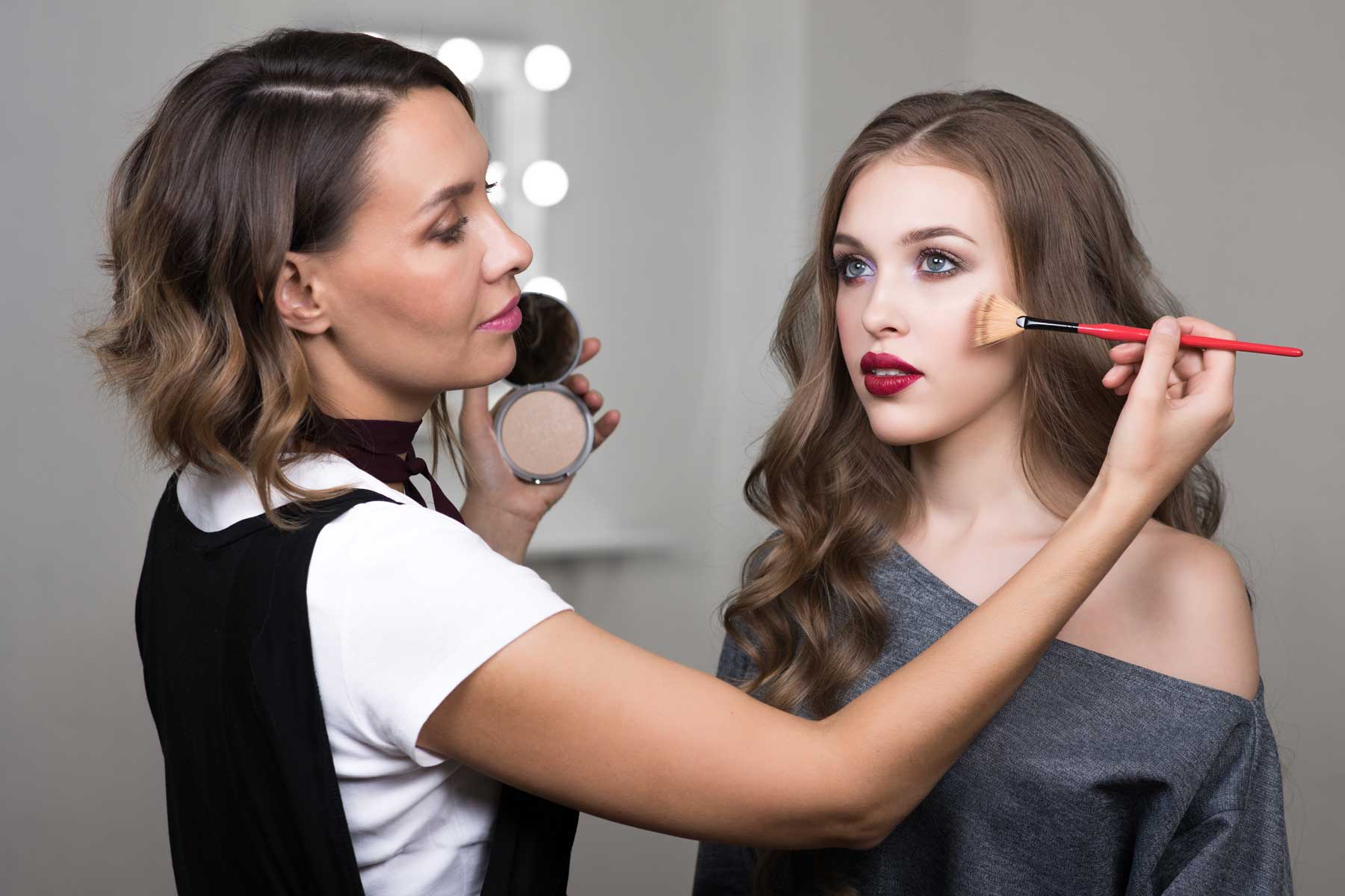 How much do makeup artists charge?