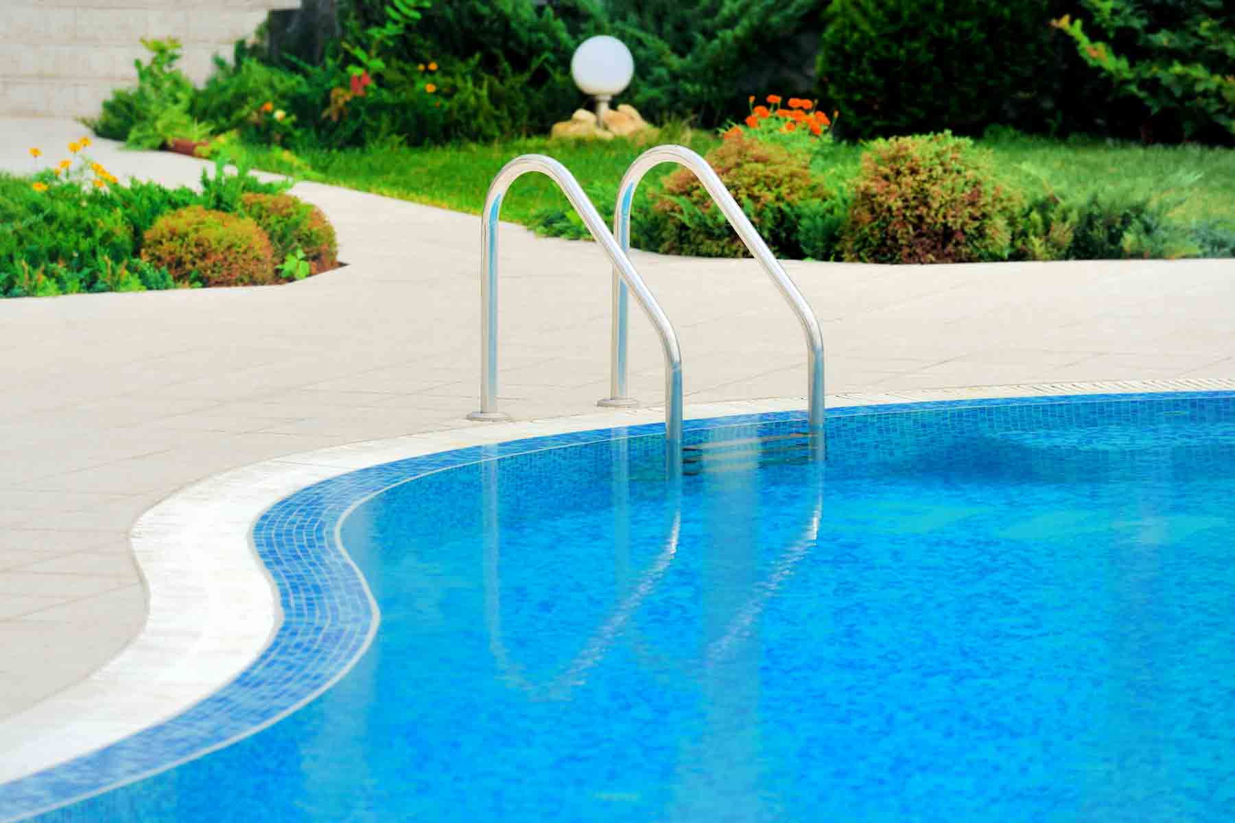 How much does pool water delivery cost?
