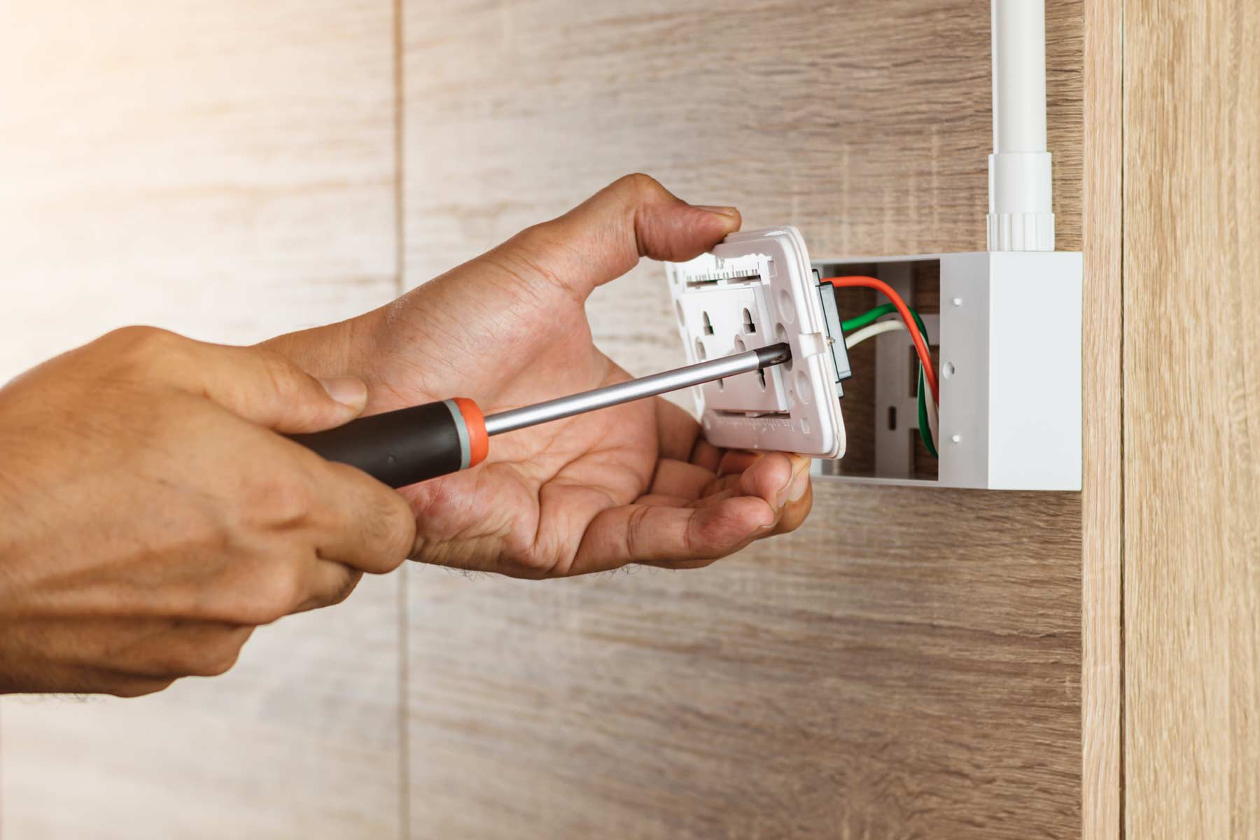 How much does it cost to replace an electrical outlet?