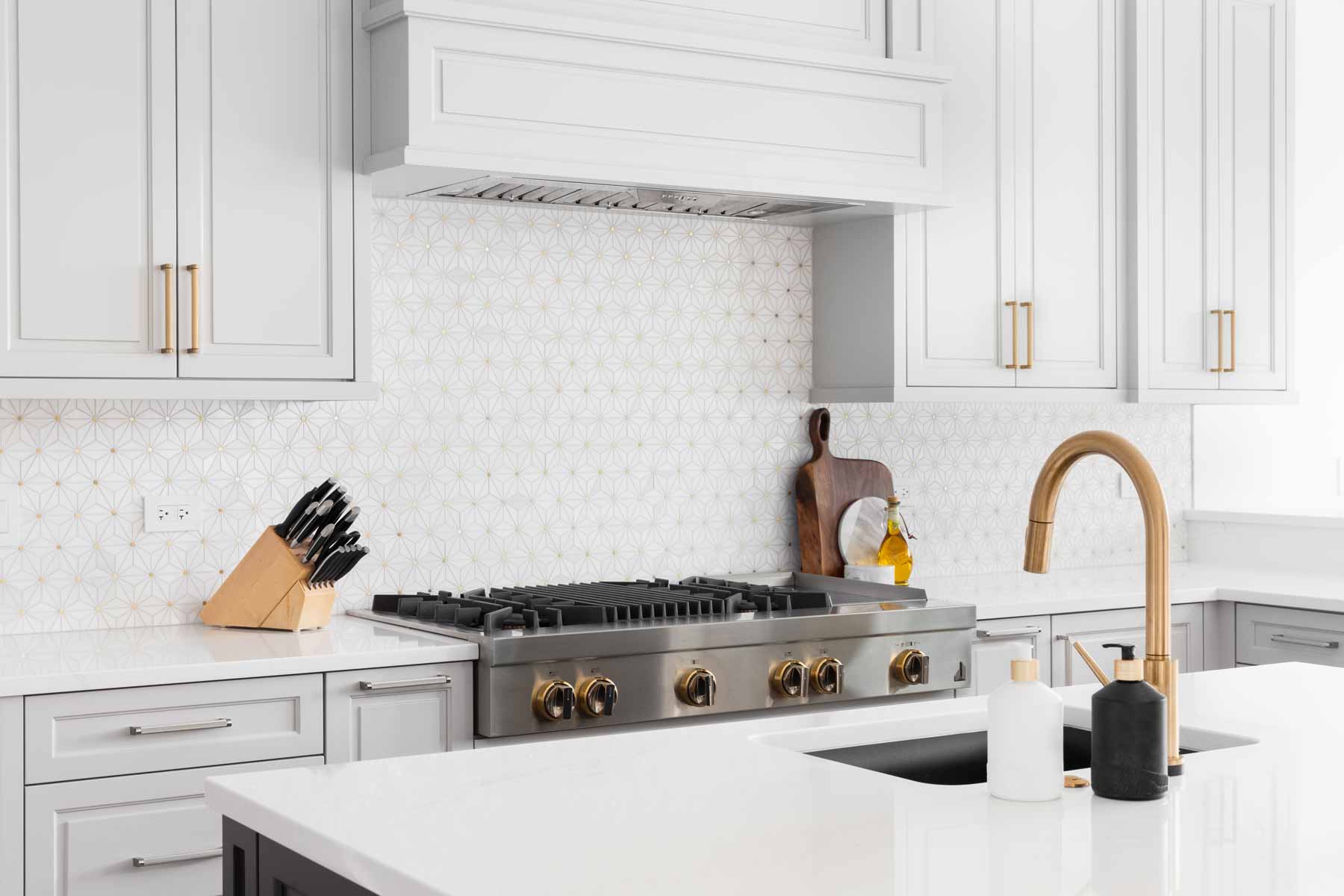 How much does countertop installation cost?