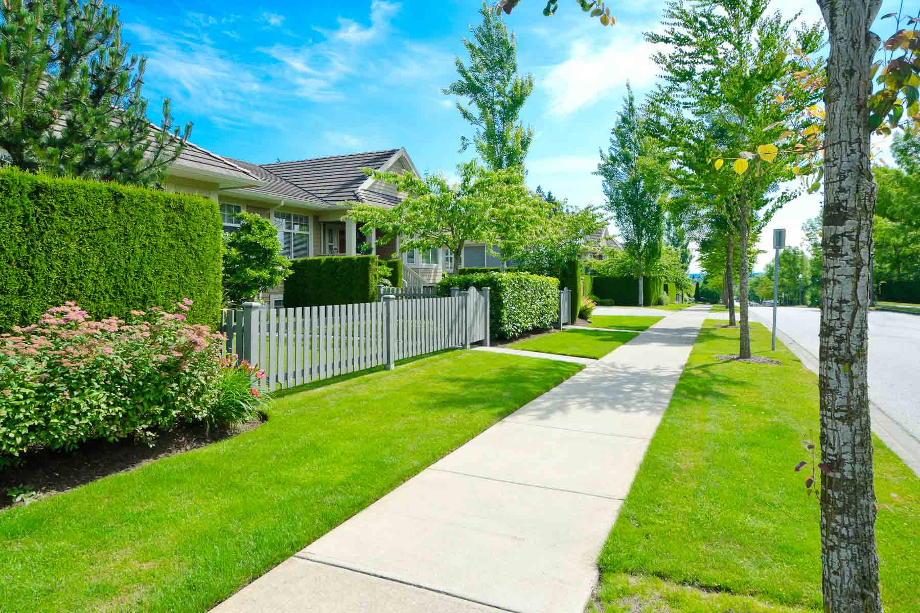 How much does a concrete sidewalk cost?