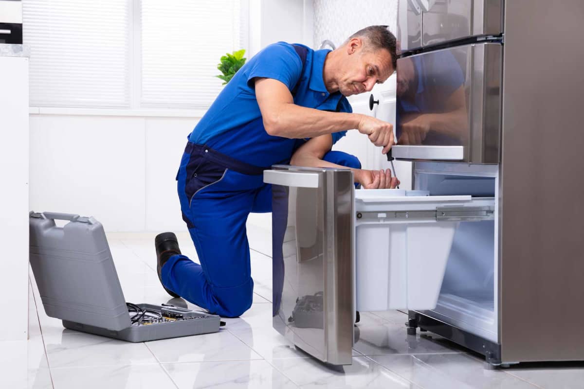 How much does refrigerator repair cost?