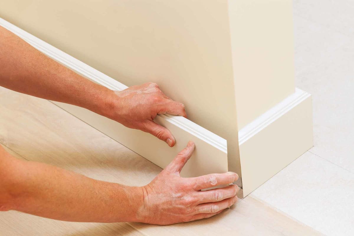 How much does it cost to install interior trim?