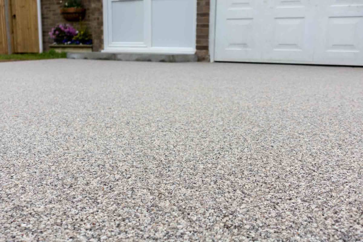 How much does a resin driveway cost?