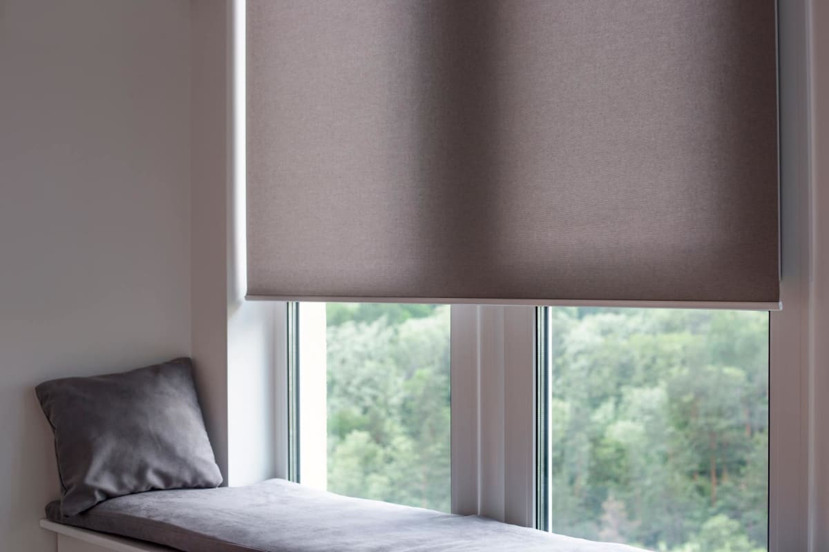 How much do motorized blinds cost?