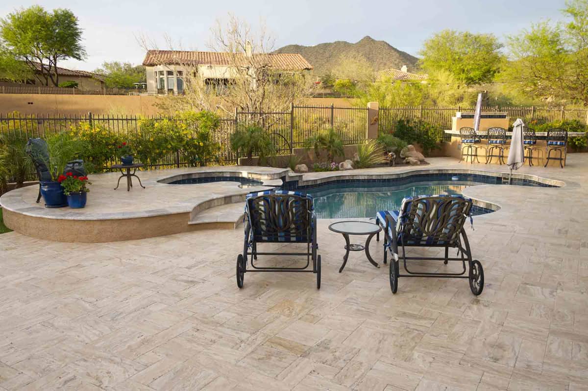 How much does travertine tile cost?