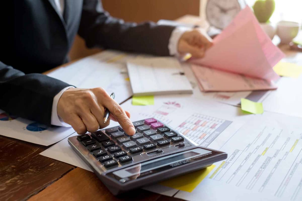 How much does a bookkeeper cost?