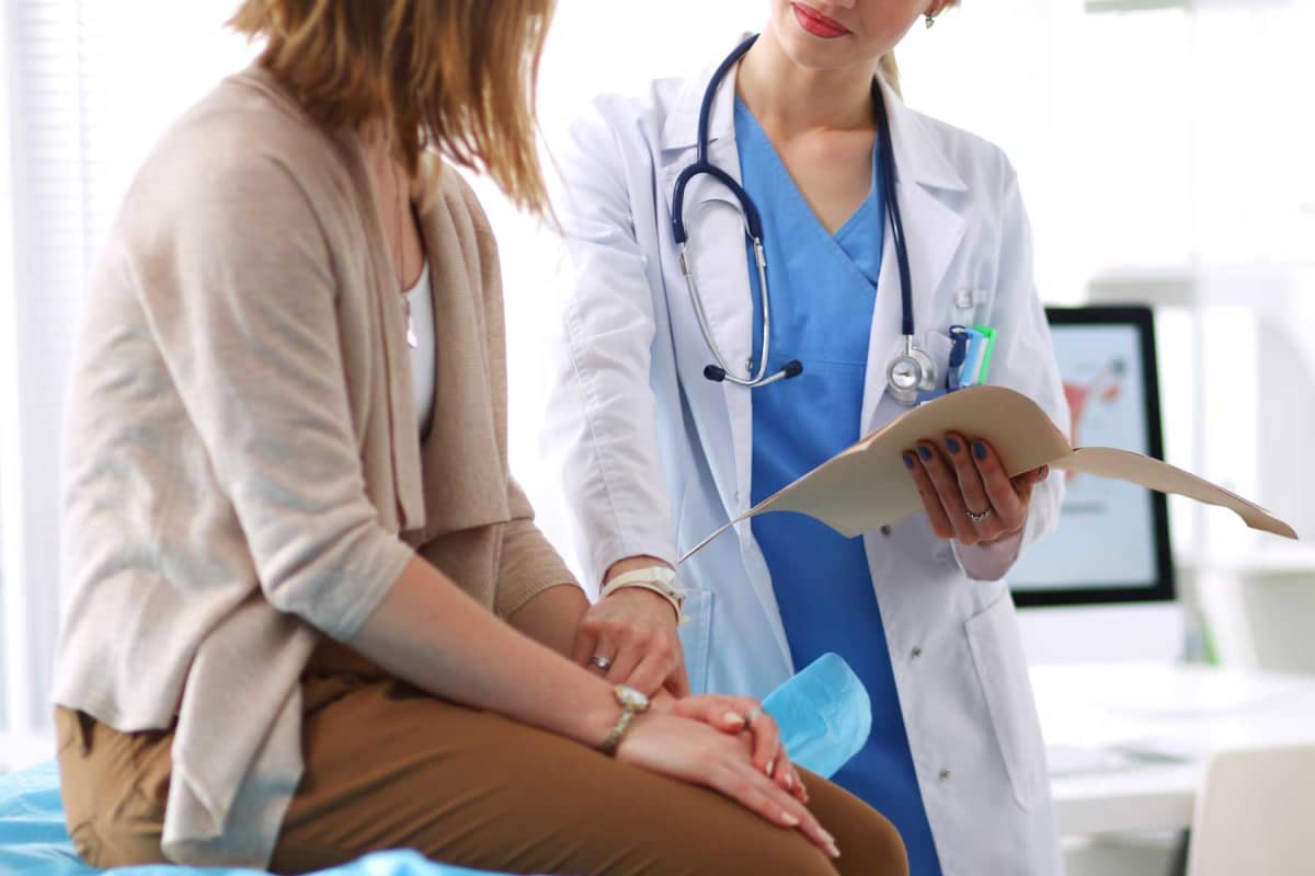 How much does a doctor's visit cost without insurance?