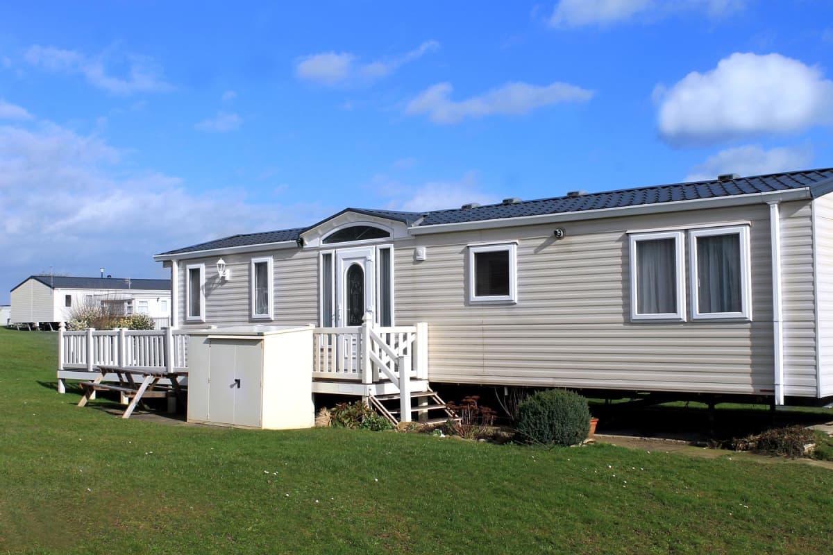 How much does a mobile home roof replacement cost?