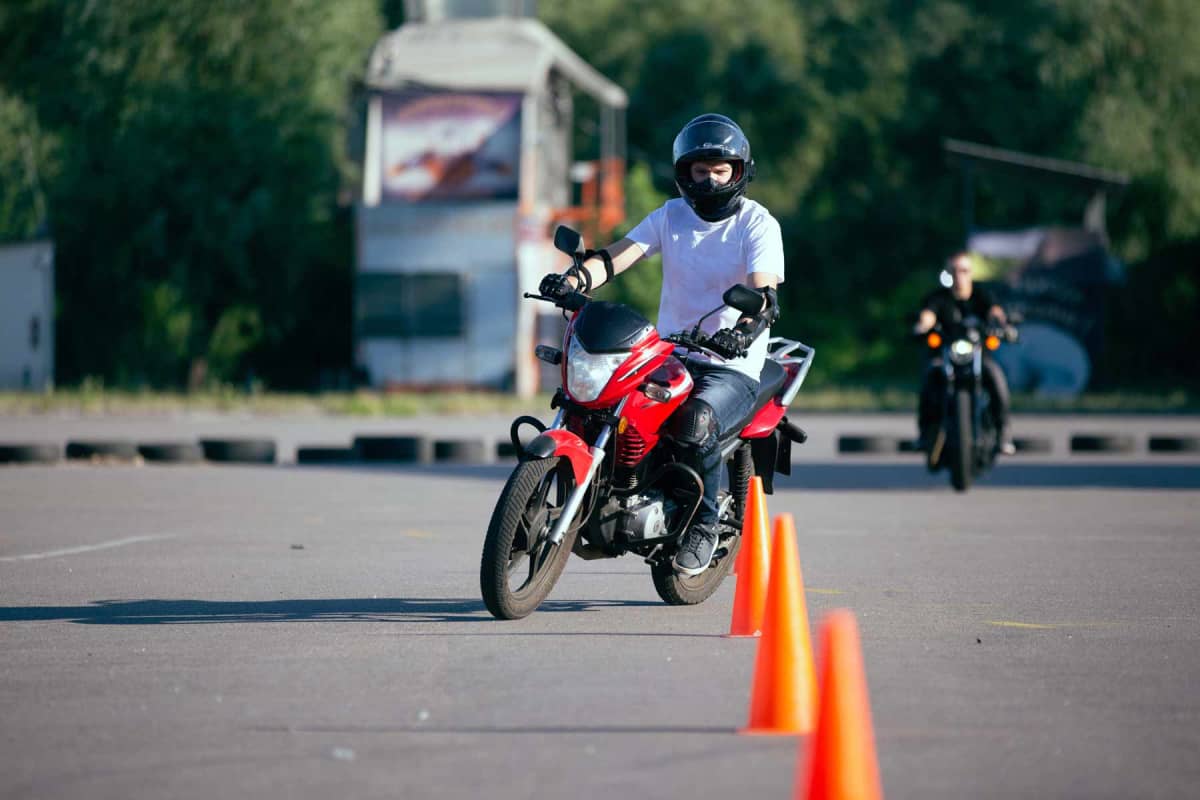 How much do motorcycle classes cost?