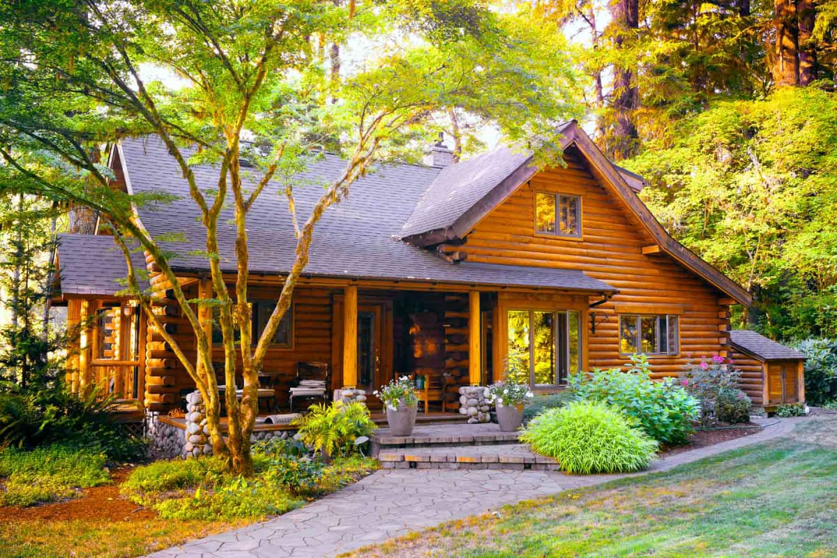 How much does log siding cost?
