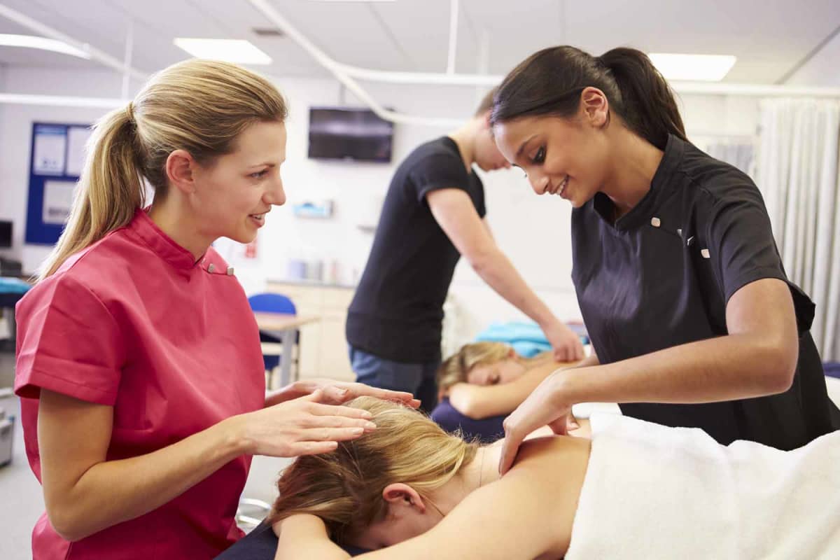 How much does massage therapy school cost? [PRO]