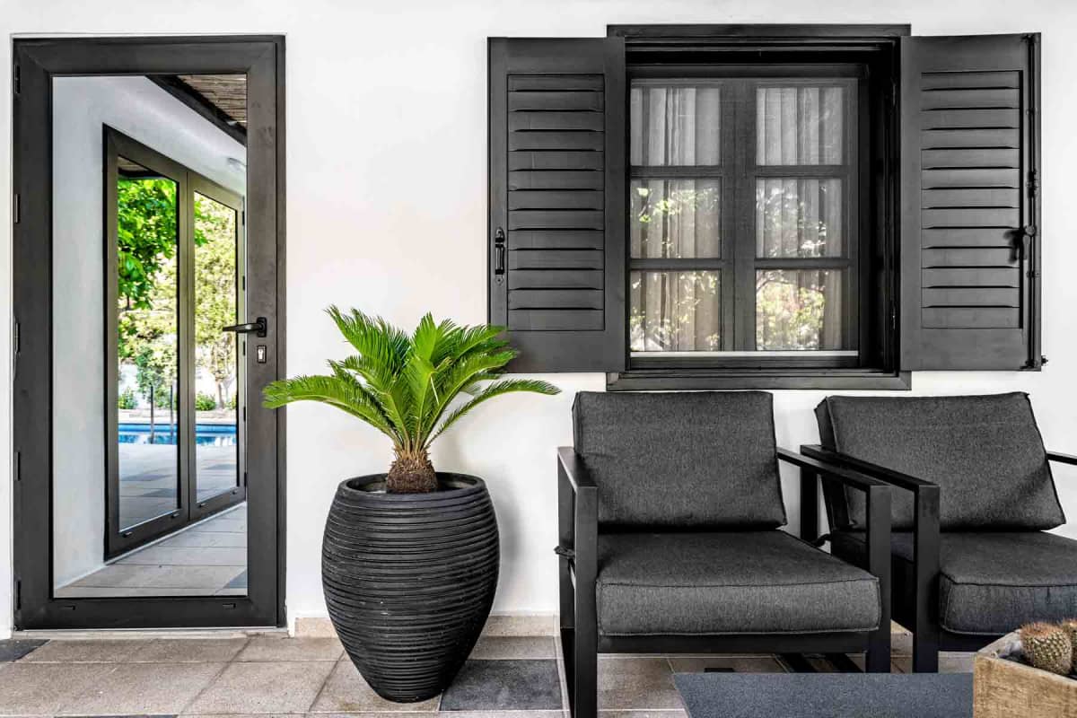 How much does it cost to replace shutters?