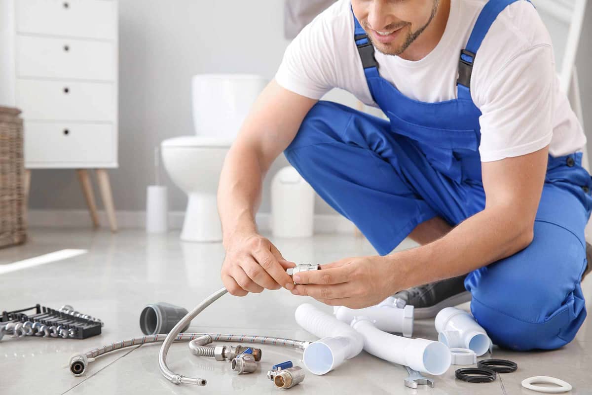 How to Start a Plumbing Business in 10 Easy Steps [PRO]