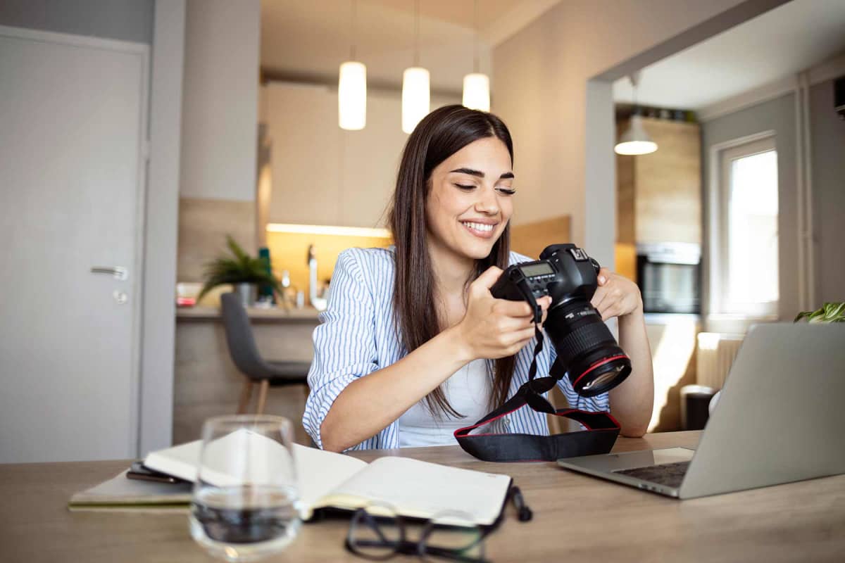 How To Become a Photographer: A Complete Guide [PRO]