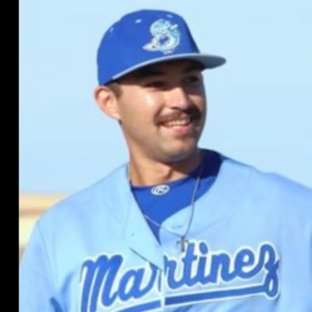 Coach Gabriel Rojas