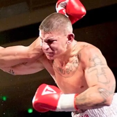 Henrys Goldem Gloves Gym
