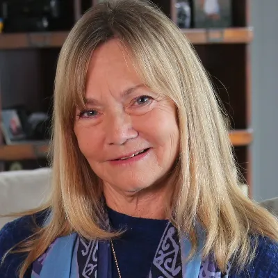 L. Shannon Andersen, LMHC    