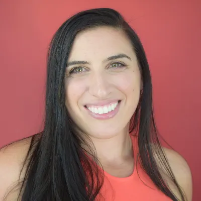 Laura Louu Yoga And Pilates