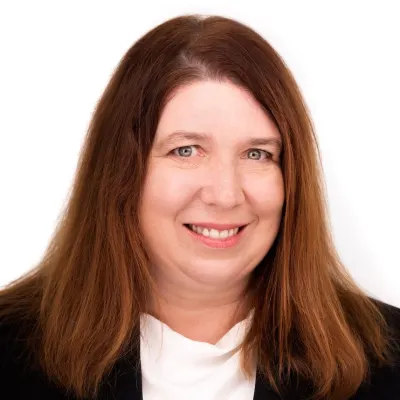 Dr. Lisa Nursing Consultant