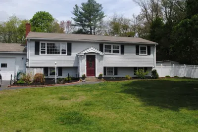Kristen Bishop - Success Real Estate
