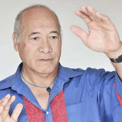 Master Sio (Master Of Medical Qi Gong, Hawaiian Kahuna)
