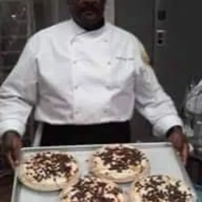TRE' CHICQUE' CATERS