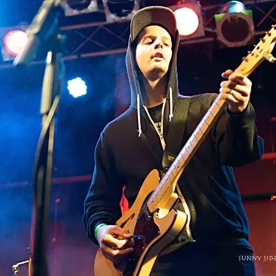 Timo Teaches Guitar (and Bass)