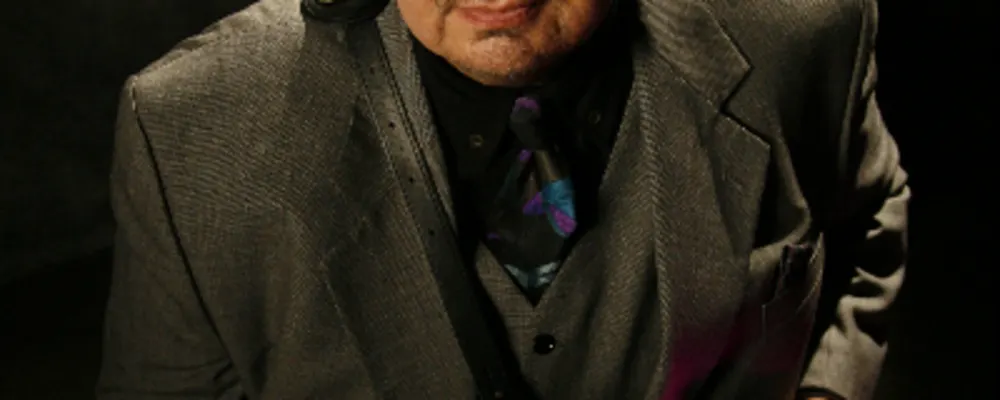 JOHN SANTA