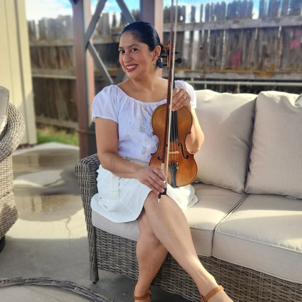 Michele Medina Violin