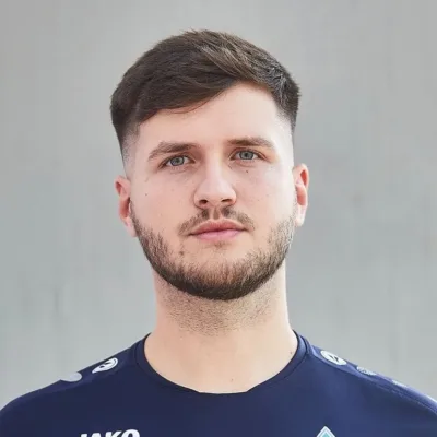 Lukas Laur