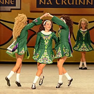 Clann Na Cara Irish Dance