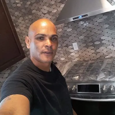 Elkas Cleaning Experts LLC