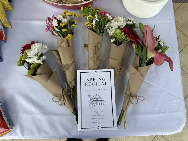 Student Bouquets and Program