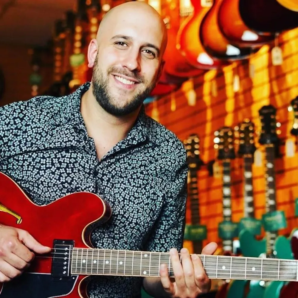 Daniel Mosovich Guitar Lessons