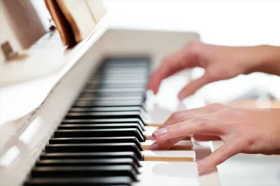 Coraggio Music School