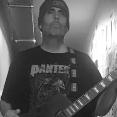 Mike Glendinning Guitar Instructor