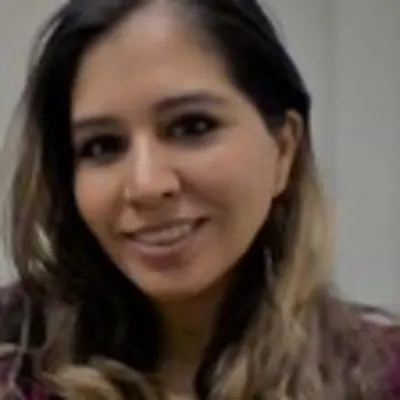 Celia L Robles