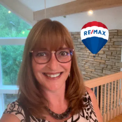 RE/MAX “10”