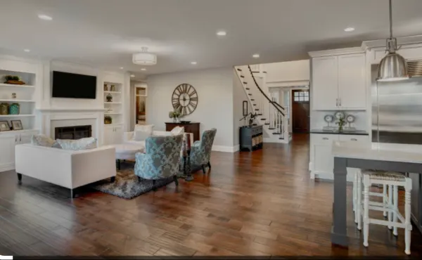 Hardwood floors✨