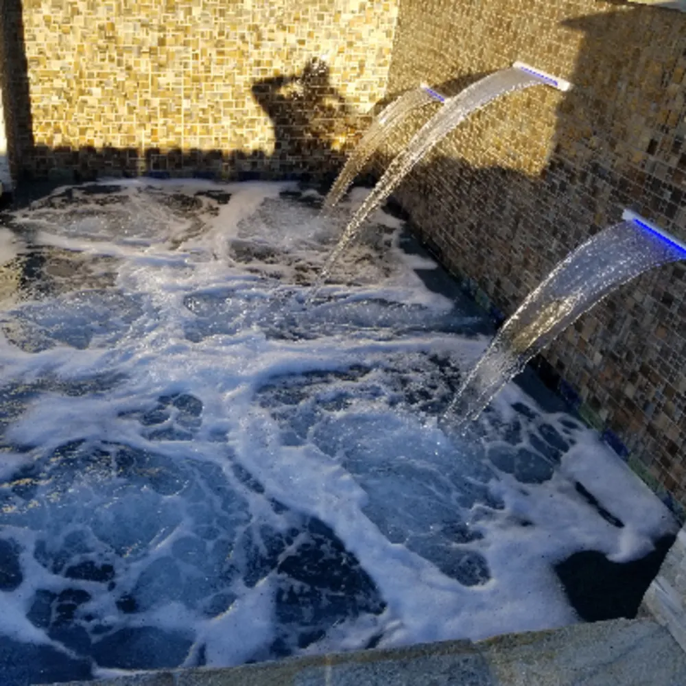 Mauna Custom Pools, Inc.