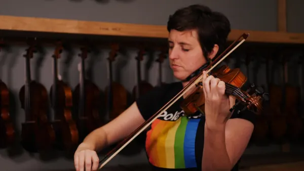 Alyssa Avery - Violin/Viola/Fiddle