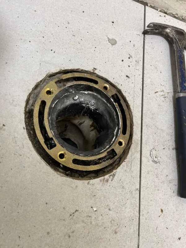 Toilet Flange connection to lead 
