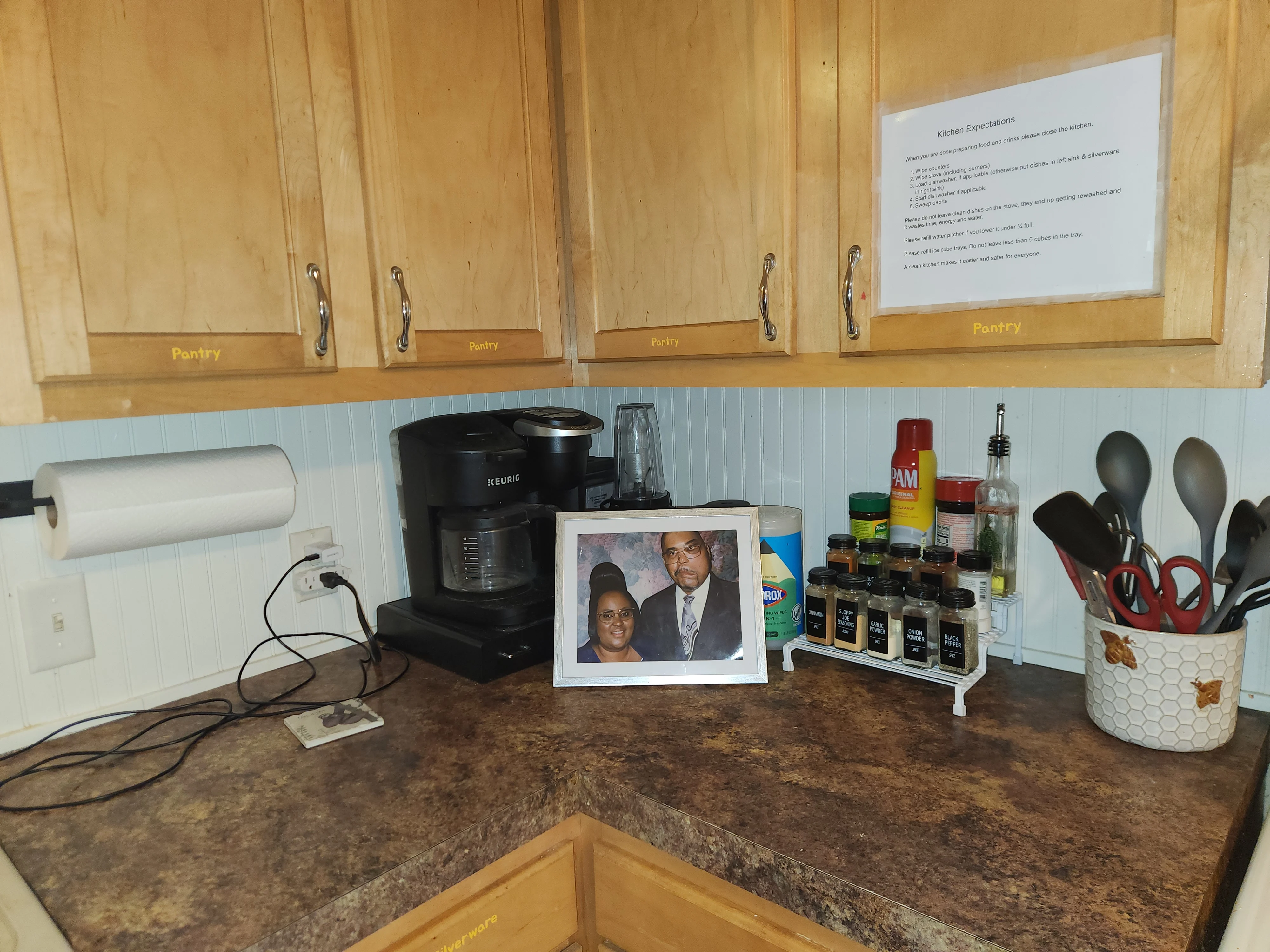 Kitchen Counter Organization