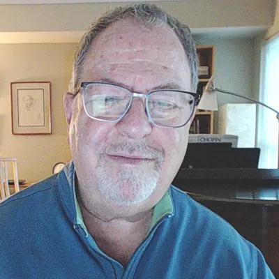 Pianist Paul Burns