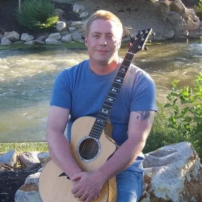 Wayne White Guitar LLC