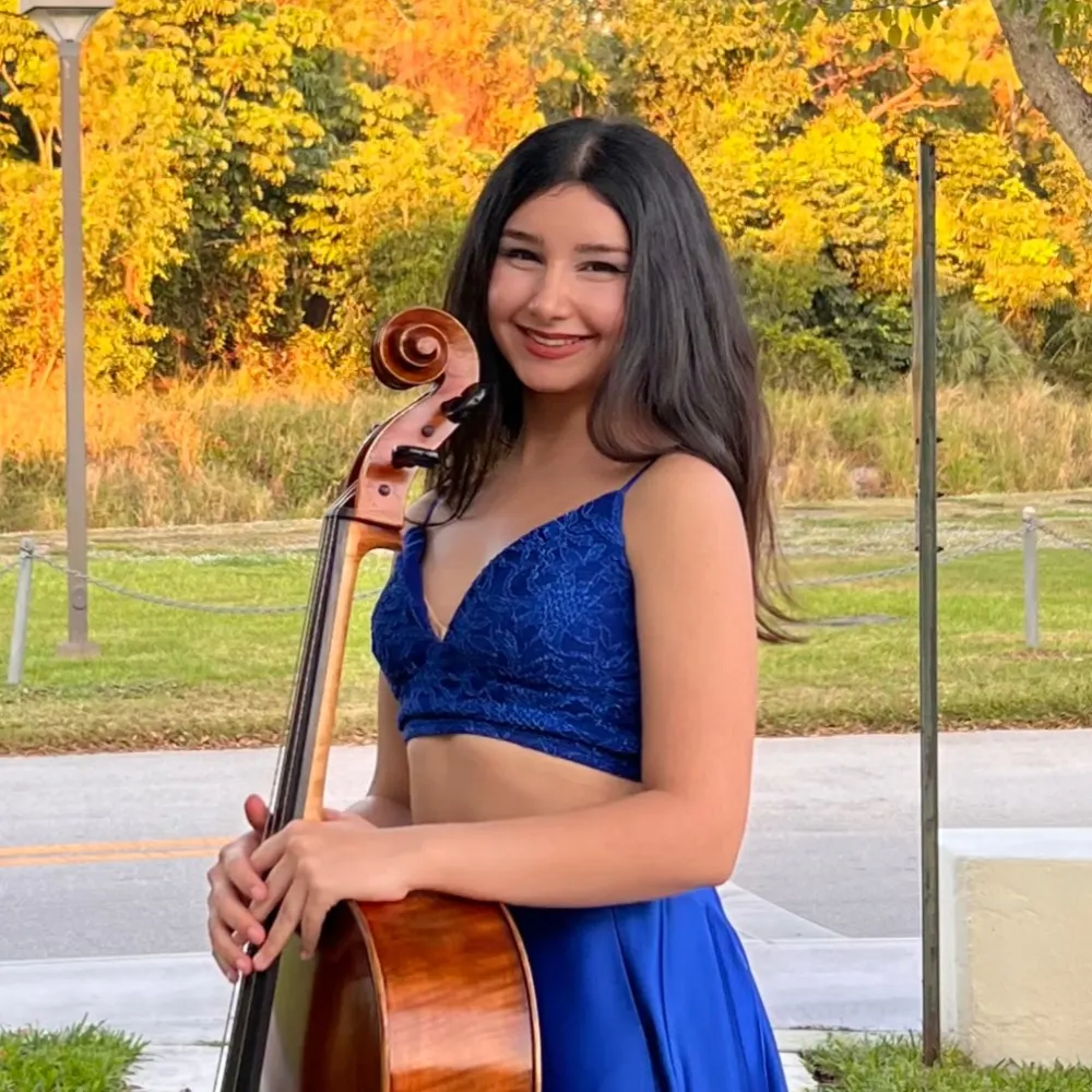 Niloufar Khani