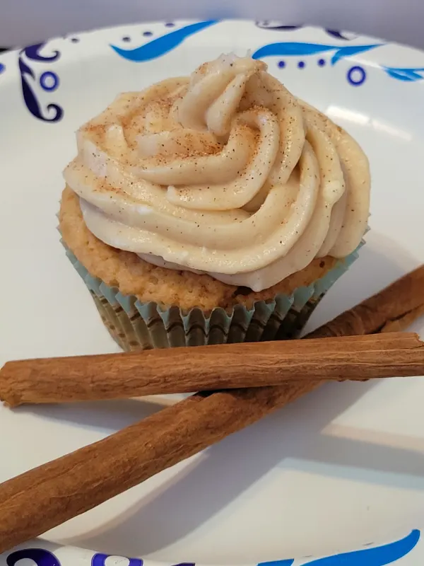 Churro cupcake